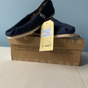 Blue canvas Toms